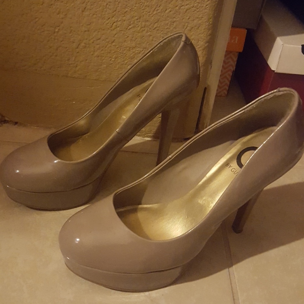 Heels - Picture 2 of 6